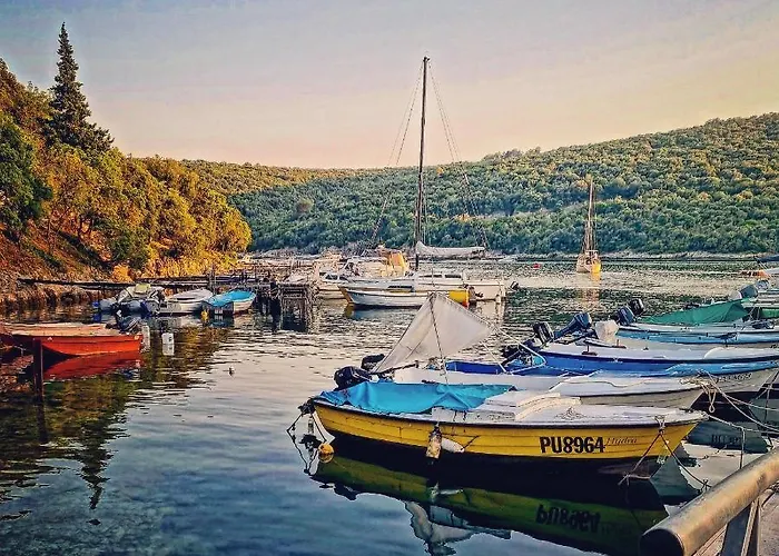 Dalla Rossa Apartment *