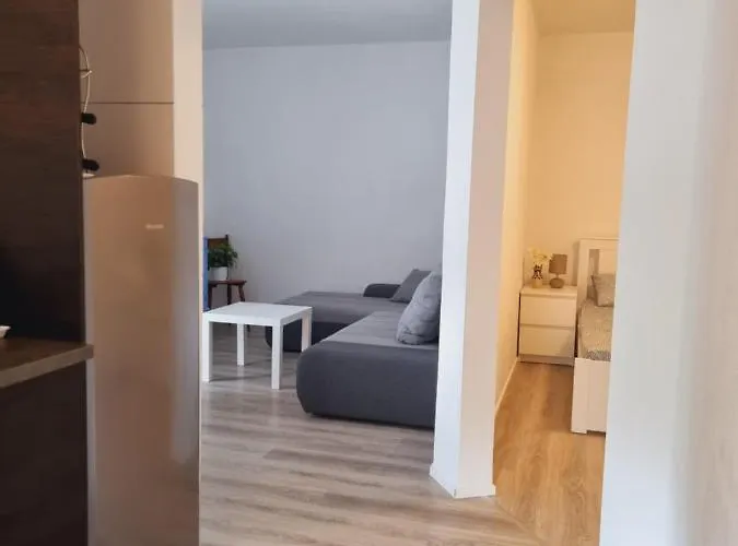 Dalla Rossa Apartment *